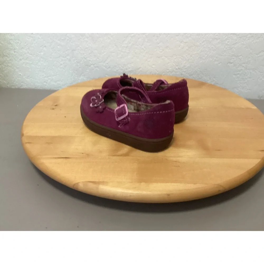UGG Mary Jane Shoes Kids‎ Size 7 Magenta Purple Suede Shearling Flower Applique